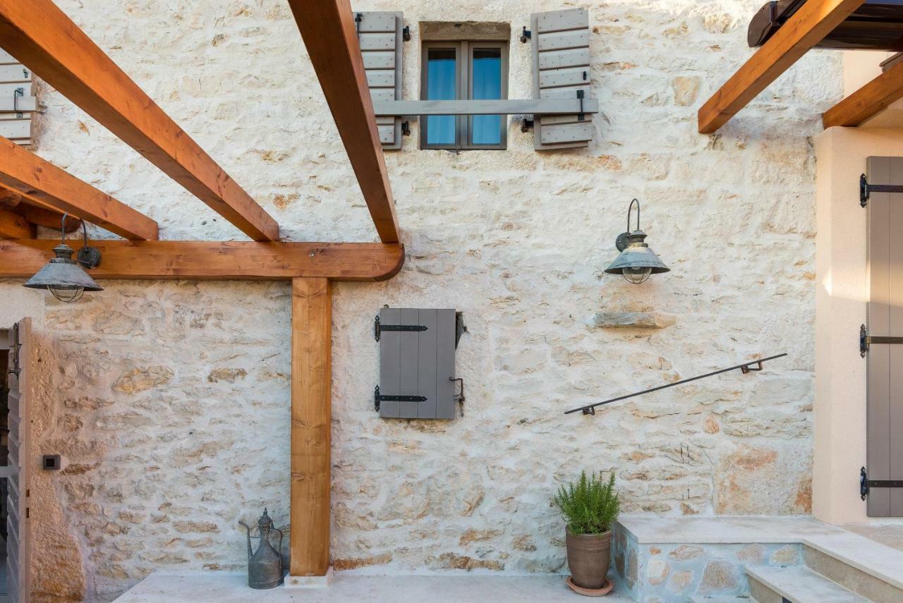 Villa Hirundo Rustica Skradin Exterior photo